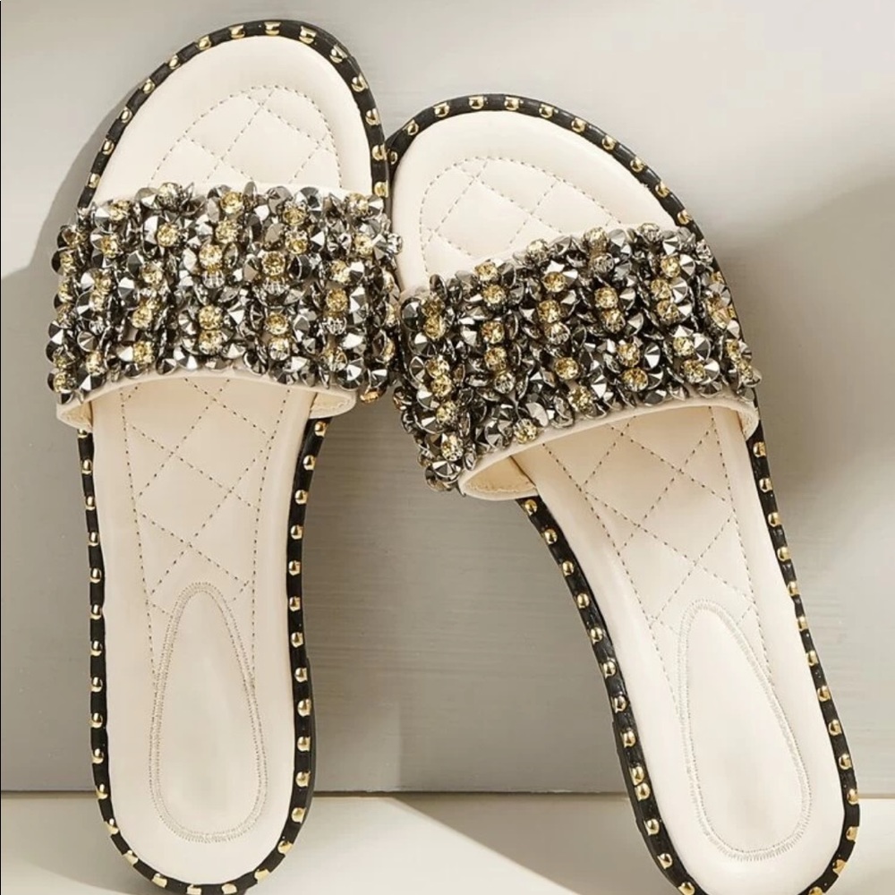 COPY - Studded slippers